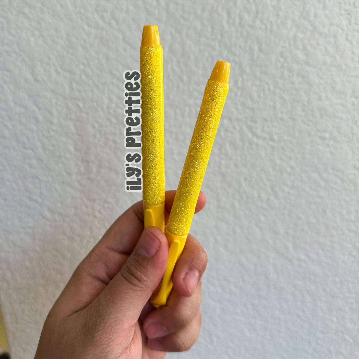 GLITTER HIGHLIGHTER — golden yellow