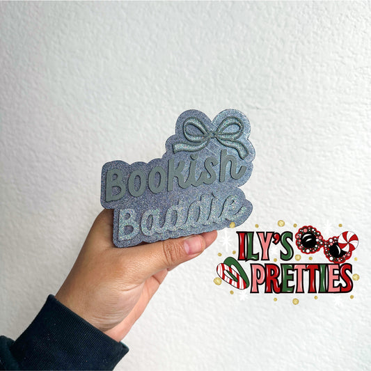 bookish baddie • blonde moment